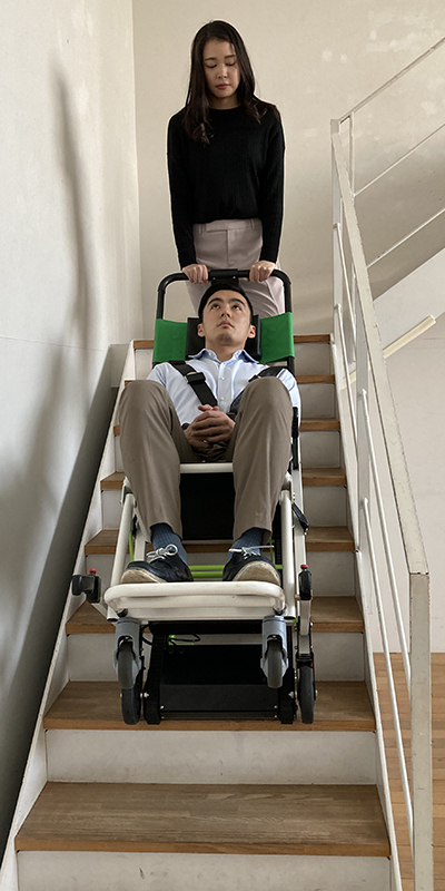 UDChair4点式固定ベルト